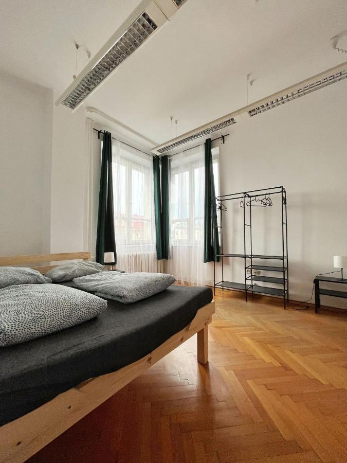 Nice View Rooms In Old Town Krakow Exterior photo